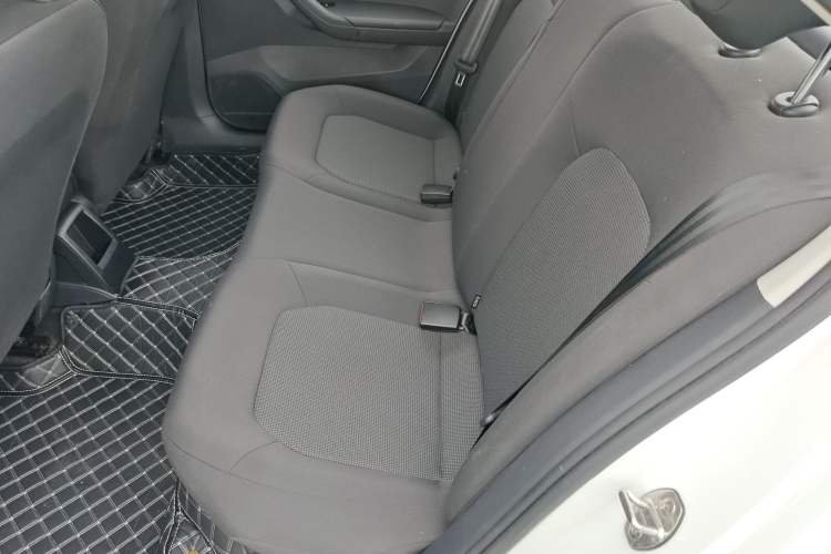 Used Volkswagen Jetta 2019 Dream Edition 1.4L Manual Fashion Version Left Rear Seat