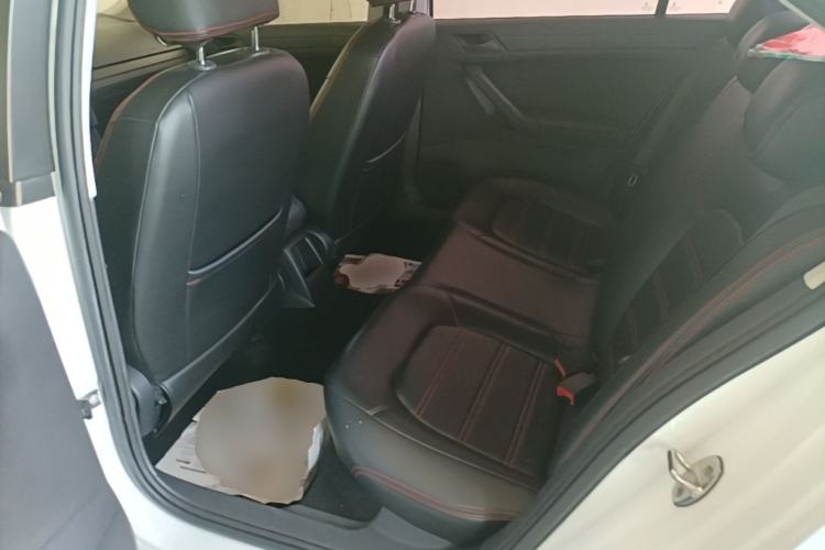 Used Volkswagen Jetta 2019 Dream Edition 1.4L Manual Fashion Version Left Rear Seat