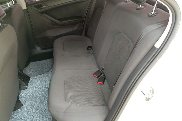 Used Volkswagen Jetta 2019 Dream Edition 1.5L Manual Fashion Version Left Rear Seat