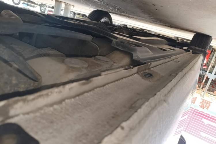 Used Volkswagen Jetta 2019 Dream Edition 1.4L Manual Fashion Version Left Side Sill