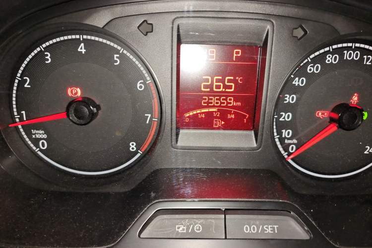 Used Volkswagen Jetta 2019 Dream Edition 1.5L Automatic Fashionable Version Odometer Close Up