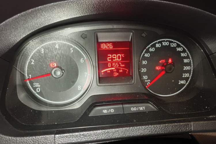 Used Volkswagen Jetta 2019 Dream Edition 1.5L Manual Fashion Version Odometer Close Up