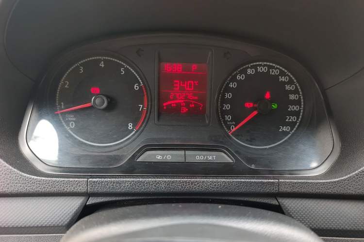 Used Volkswagen Jetta 2019 Dream Edition 1.5L Automatic Fashionable Version Odometer Close Up