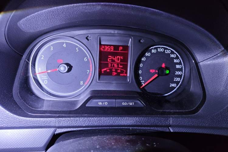 Used Volkswagen Jetta 2019 Dream Edition 1.5L Automatic Fashionable Version Odometer Close Up