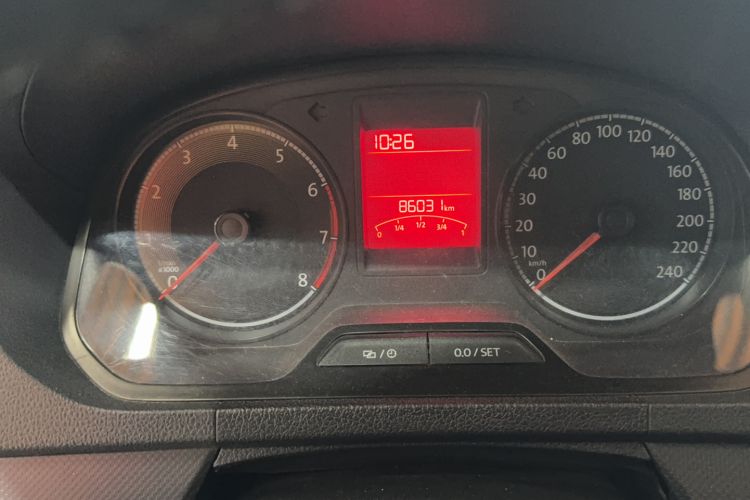 Used Volkswagen Jetta 2019 Dream Edition 1.4L Manual Fashion Version Odometer Close Up