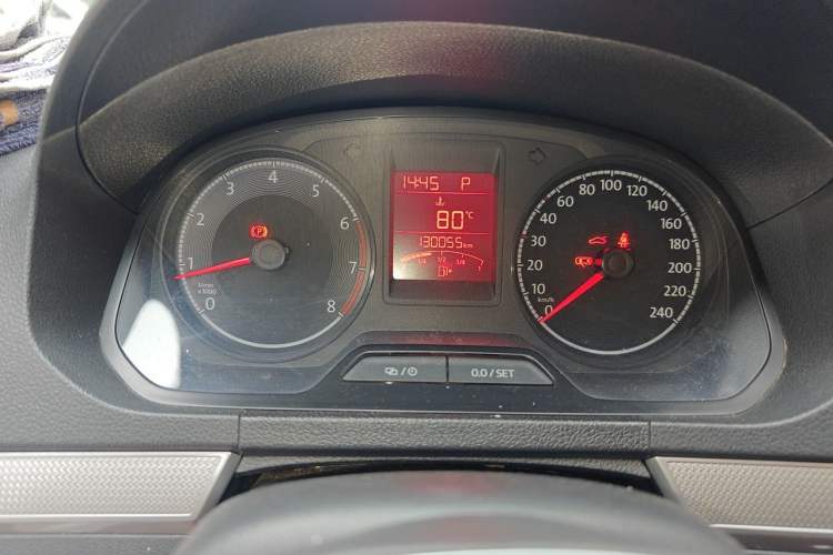 Used Volkswagen Jetta 2019 Dream Edition 1.5L Automatic Comfort Version Odometer Close Up