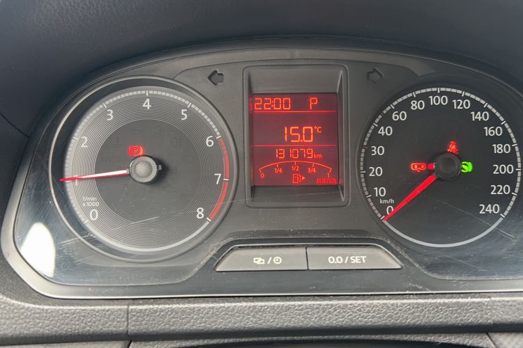 Used Volkswagen Jetta 2019 Dream Edition 1.5L Automatic Fashionable Version Odometer Close Up