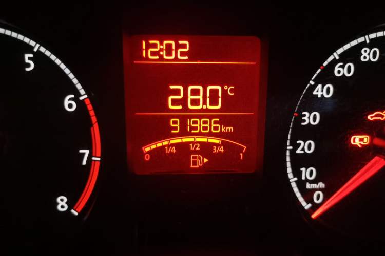 Used Volkswagen Jetta 2019 Dream Edition 1.4L Manual Fashion Version Odometer Close Up