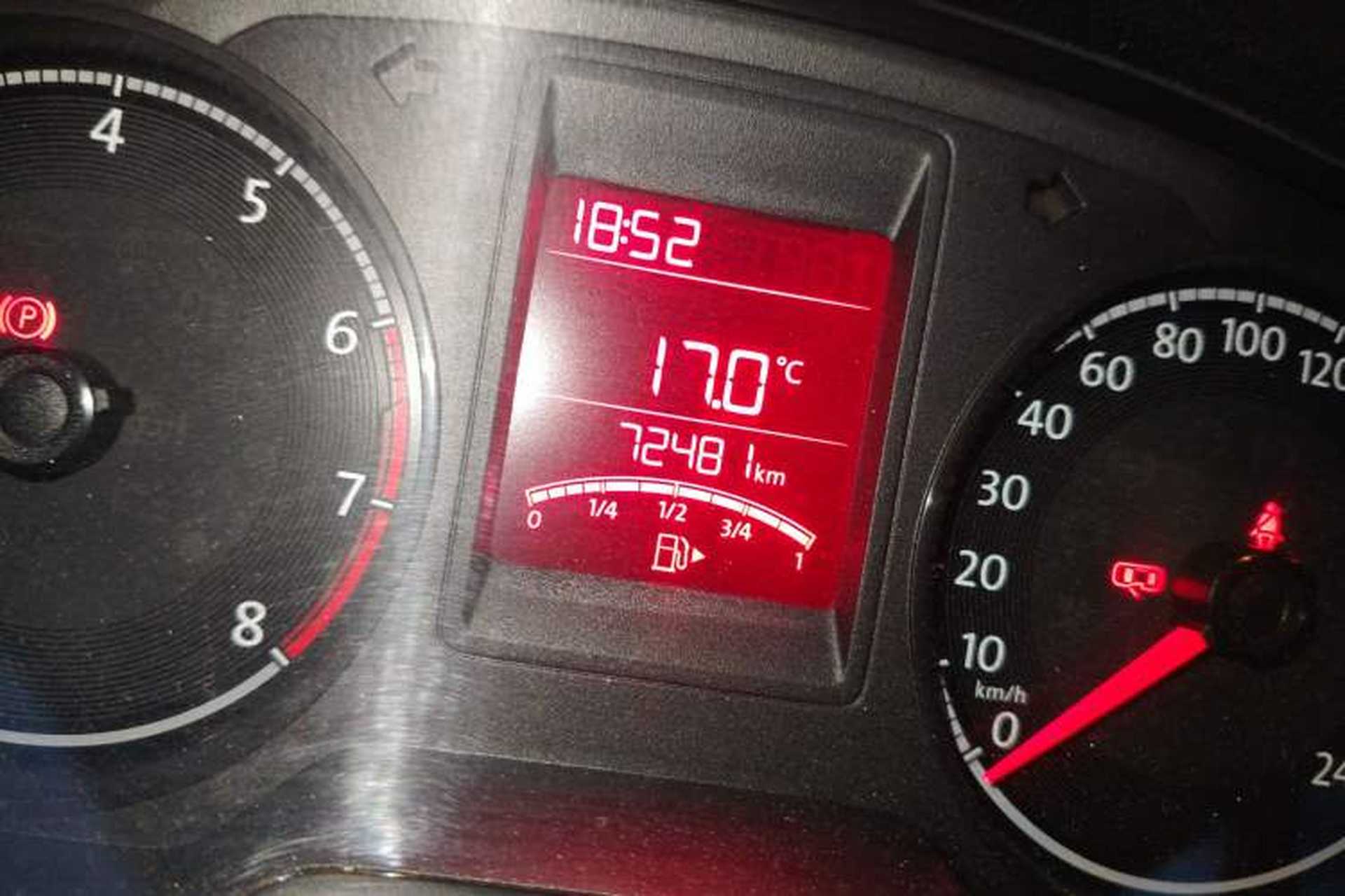 Used Volkswagen Jetta 2019 Dream Edition 1.4L Manual Fashion Version Odometer Close Up