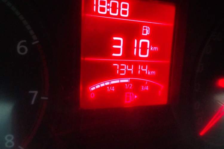 Used Volkswagen Jetta 2019 Dream Edition 1.4L Manual Fashion Version Odometer Close Up