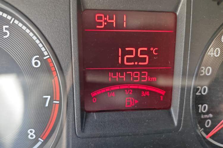 Used Volkswagen Jetta 2019 Dream Edition 1.5L Manual Fashion Version Odometer Close Up
