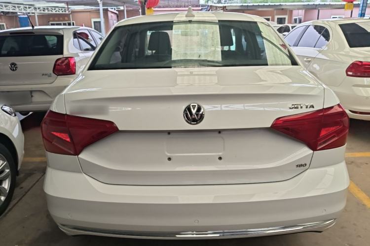Used Volkswagen Jetta 2019 Dream Edition 1.5L Manual Comfort Version Rear