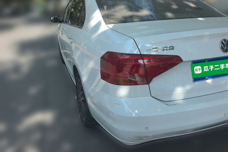 Used Volkswagen Jetta 2019 Dream Edition 1.5L Automatic Comfort Version Rear Left 45 Deg