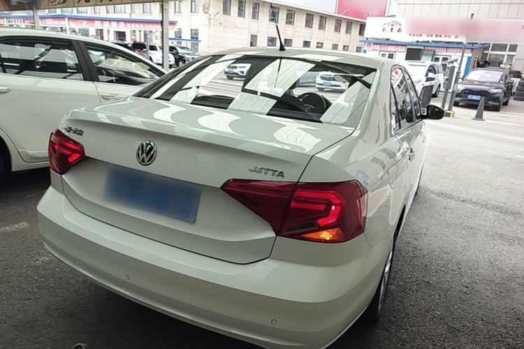 Used Volkswagen Jetta 2019 Dream Edition 1.4L Manual Fashion Version Rear Right 45 Deg