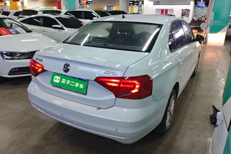 Used Volkswagen Jetta 2019 Dream Edition 1.4L Manual Fashion Version Rear Right 45 Deg