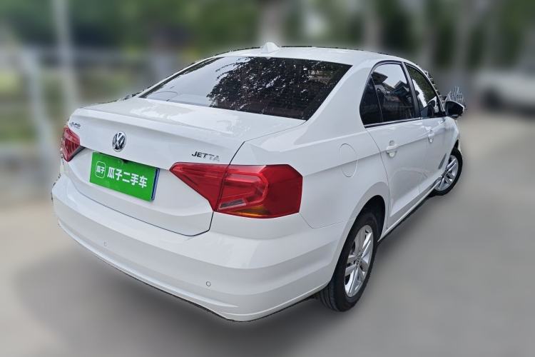 Used Volkswagen Jetta 2019 Dream Edition 1.4L Manual Fashion Version Rear Right 45 Deg