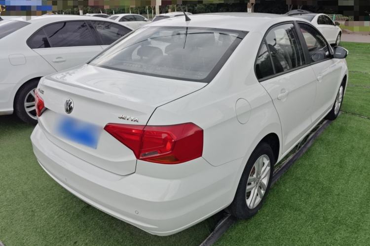Used Volkswagen Jetta 2019 Dream Edition 1.4L Manual Fashion Version Rear Right 45 Deg