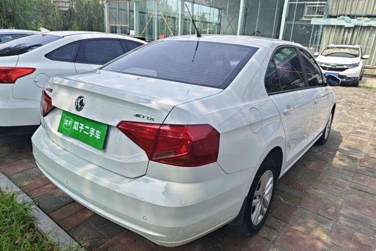 Used Volkswagen Jetta 2019 Dream Edition 1.4L Manual Fashion Version Rear Right 45 Deg