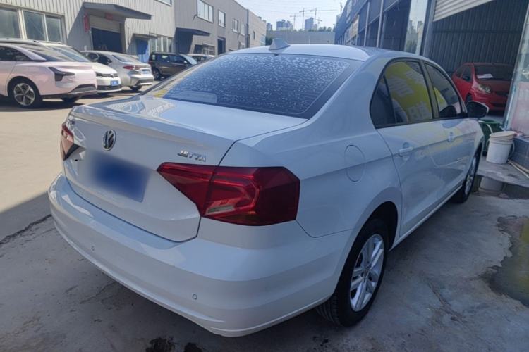 Used Volkswagen Jetta 2019 Dream Edition 1.4L Manual Fashion Version Rear Right 45 Deg