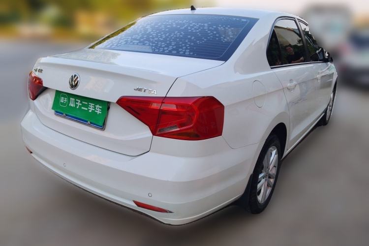 Used Volkswagen Jetta 2019 Dream Edition 1.4L Manual Fashion Version Rear Right 45 Deg