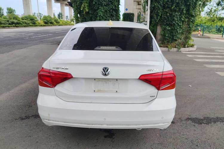 Used Volkswagen Jetta 2019 Dream Edition 1.5L Manual Fashion Version Rear