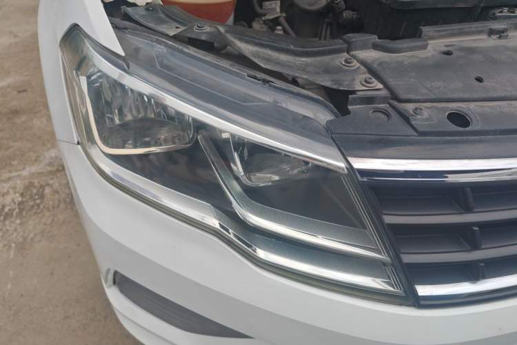 Used Volkswagen Jetta 2019 Dream Edition 1.5L Automatic Fashionable Version Right Front Headlight