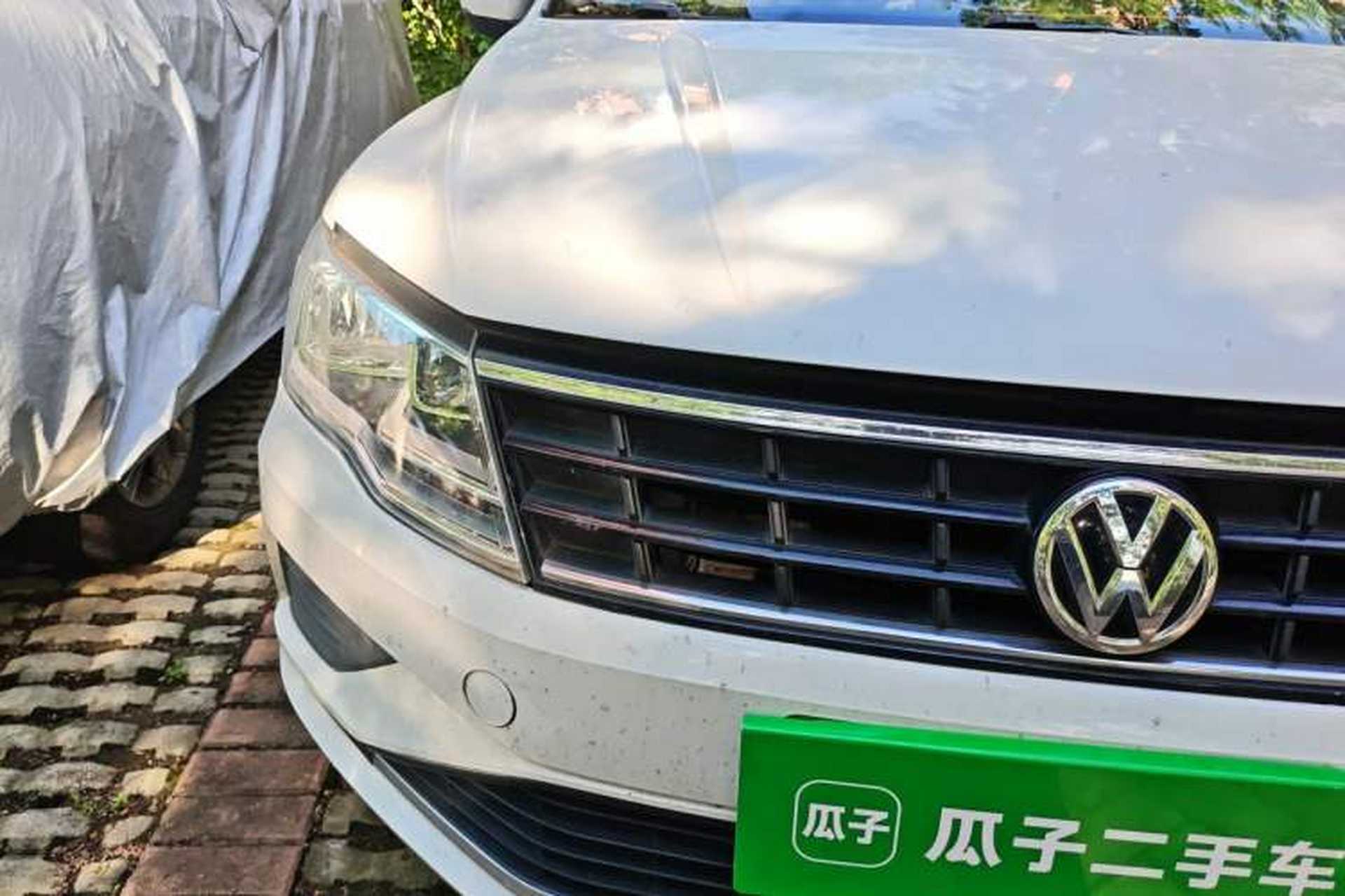 Used Volkswagen Jetta 2019 Dream Edition 1.5L Manual Fashion Version Right Front Headlight