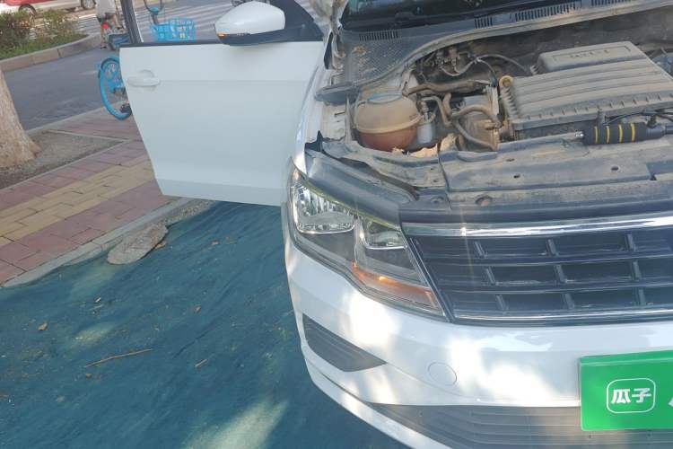 Used Volkswagen Jetta 2019 Dream Edition 1.4L Manual Fashion Version Right Front Headlight