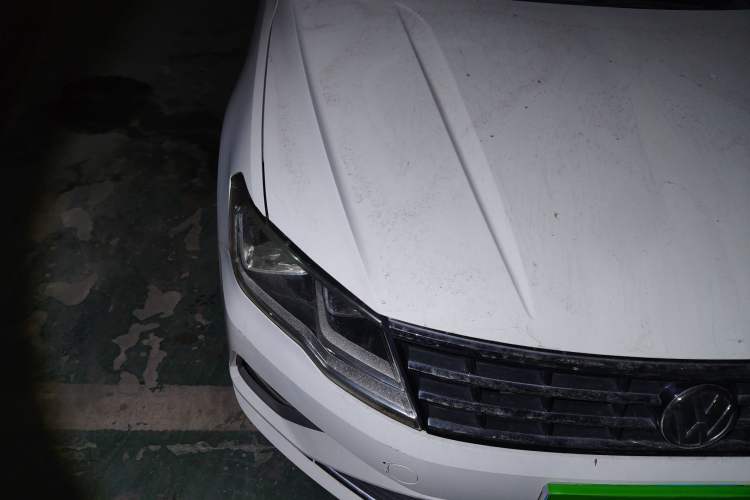 Used Volkswagen Jetta 2019 Dream Edition 1.5L Automatic Comfort Version Right Front Headlight