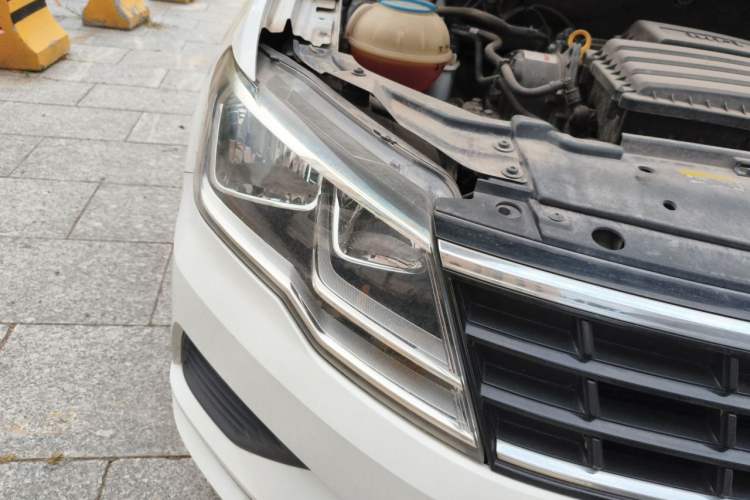 Used Volkswagen Jetta 2019 Dream Edition 1.5L Automatic Fashionable Version Right Front Headlight