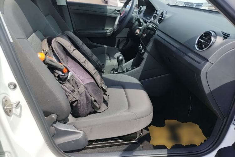 Used Volkswagen Jetta 2019 Dream Edition 1.5L Manual Fashion Version Right Front Seat