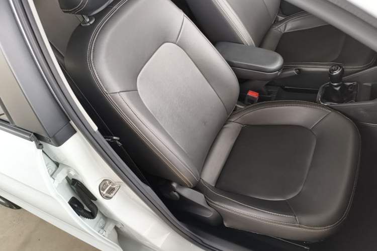 Used Volkswagen Jetta 2019 Dream Edition 1.4L Manual Fashion Version Right Front Seat