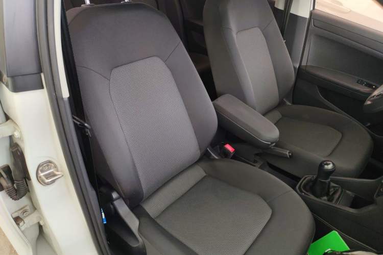Used Volkswagen Jetta 2019 Dream Edition 1.5L Manual Fashion Version Right Front Seat
