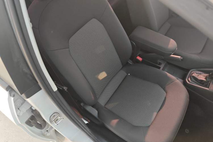 Used Volkswagen Jetta 2019 Dream Edition 1.5L Automatic Fashionable Version Right Front Seat