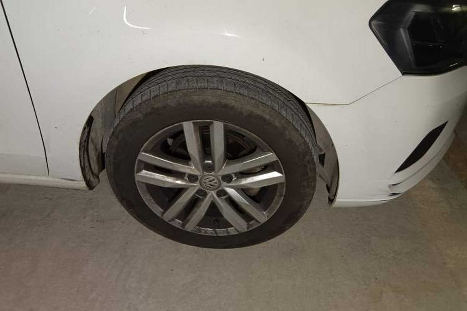 Used Volkswagen Jetta 2019 Dream Edition 1.5L Automatic Fashionable Version Right Front Wheel Hub