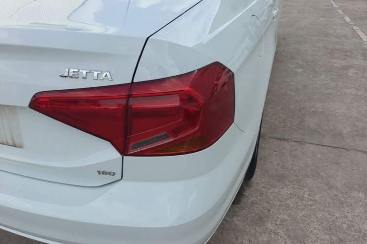 Used Volkswagen Jetta 2019 Dream Edition 1.5L Manual Fashion Version Right Rear Taillight