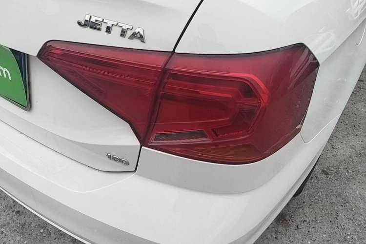 Used Volkswagen Jetta 2019 Dream Edition 1.5L Manual Fashion Version Right Rear Taillight