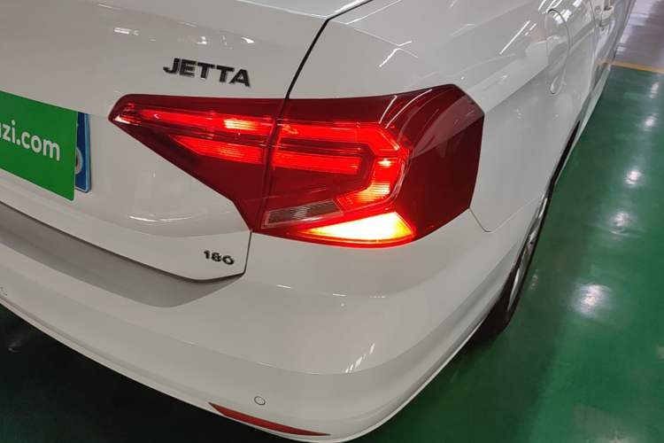 Used Volkswagen Jetta 2019 Dream Edition 1.5L Manual Fashion Version Right Rear Taillight