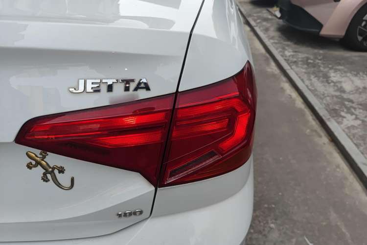 Used Volkswagen Jetta 2019 Dream Edition 1.5L Automatic Fashionable Version Right Rear Taillight