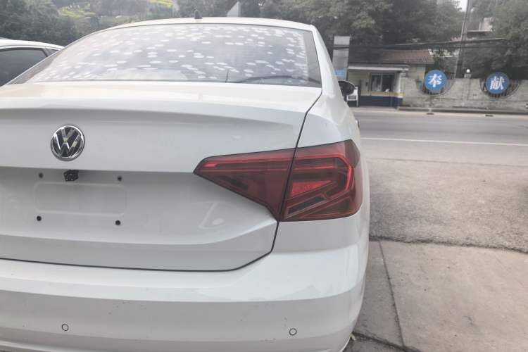 Used Volkswagen Jetta 2019 Dream Edition 1.4L Manual Fashion Version Right Rear Taillight
