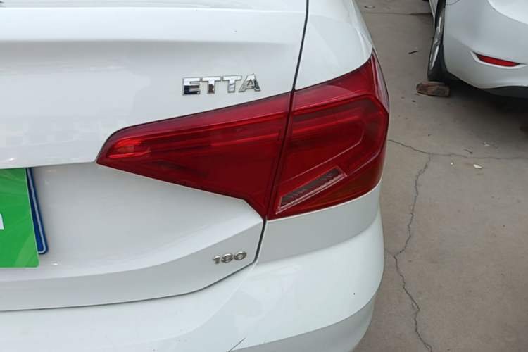 Used Volkswagen Jetta 2019 Dream Edition 1.5L Manual Fashion Version Right Rear Taillight