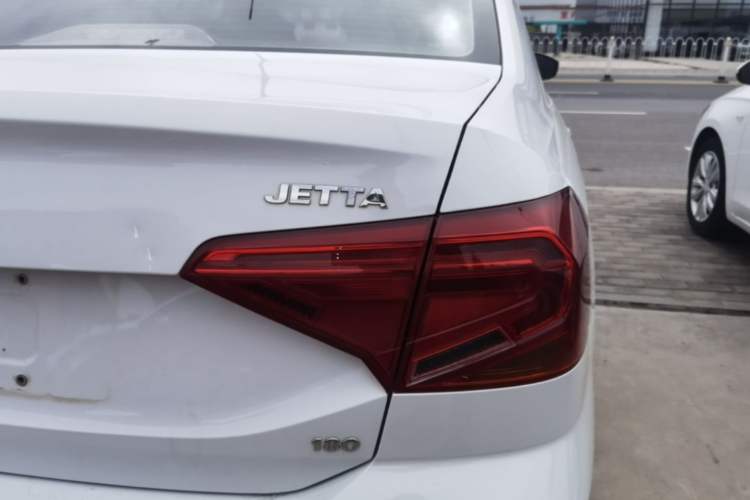 Used Volkswagen Jetta 2019 Dream Edition 1.5L Manual Fashion Version Right Rear Taillight