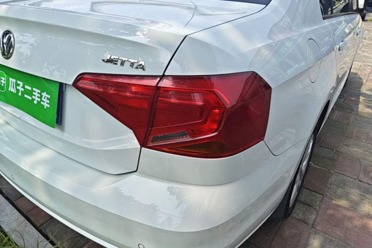 Used Volkswagen Jetta 2019 Dream Edition 1.4L Manual Fashion Version Right Rear Taillight