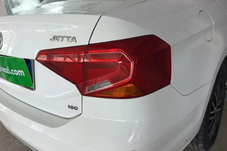 Used Volkswagen Jetta 2019 Dream Edition 1.5L Automatic Comfort Version Right Rear Taillight