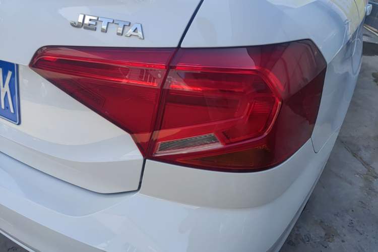 Used Volkswagen Jetta 2019 Dream Edition 1.4L Manual Fashion Version Right Rear Taillight