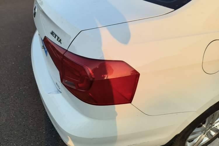 Used Volkswagen Jetta 2019 Dream Edition 1.5L Manual Fashion Version Right Rear Taillight