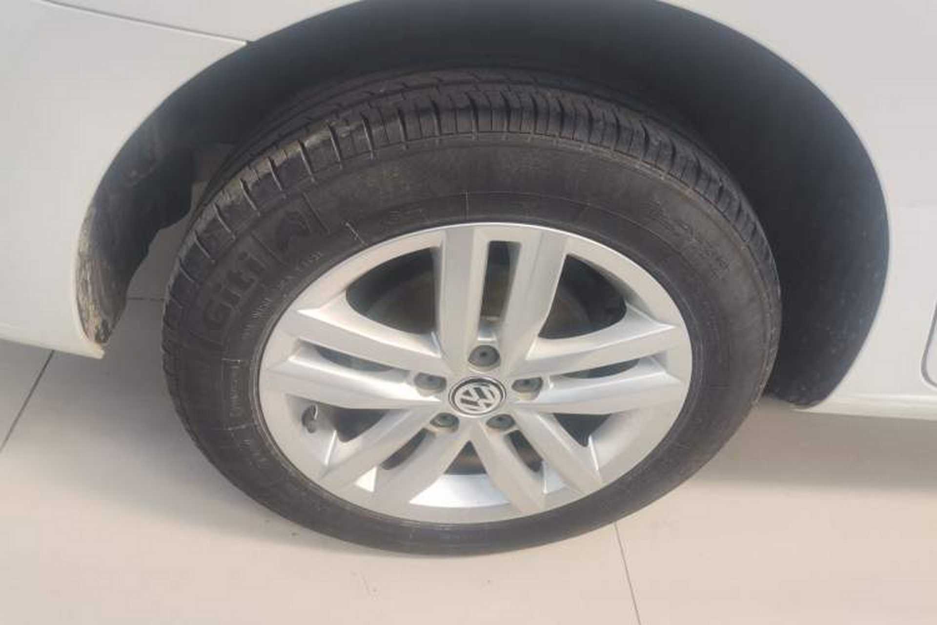 Used Volkswagen Jetta 2019 Dream Edition 1.5L Automatic Fashionable Version Right Rear Wheel Hub