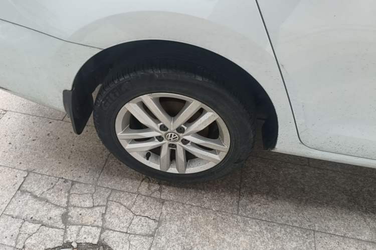 Used Volkswagen Jetta 2019 Dream Edition 1.5L Automatic Fashionable Version Right Rear Wheel Hub