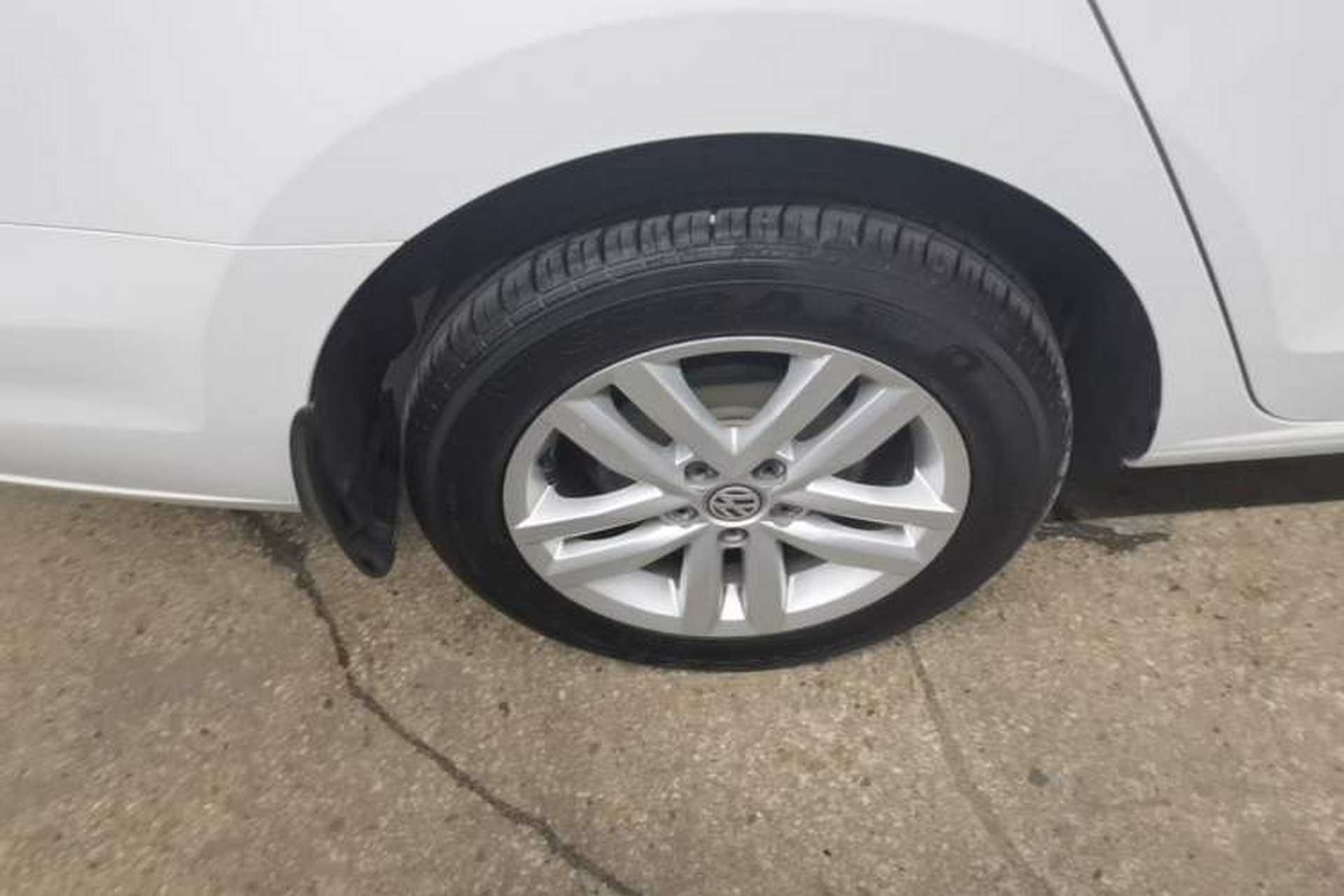 Used Volkswagen Jetta 2019 Dream Edition 1.5L Automatic Fashionable Version Right Rear Wheel Hub