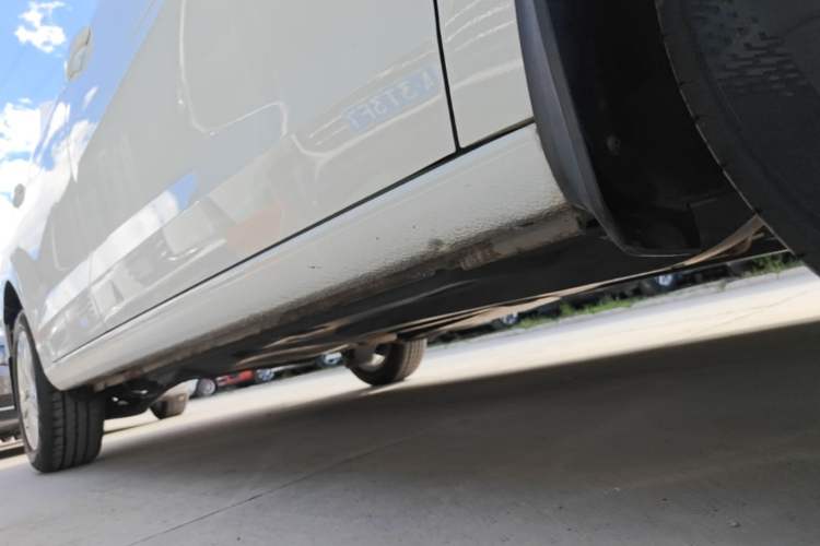Used Volkswagen Jetta 2019 Dream Edition 1.5L Automatic Fashionable Version Right Side Sill